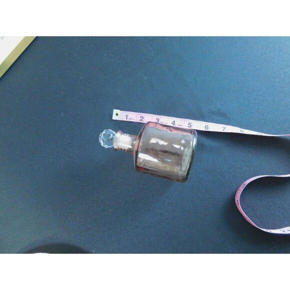 Vintage-Style Pink Clear Glass Bottle with Faceted Plastic Stopper - Perfume/Oil - Picture 10 of 10